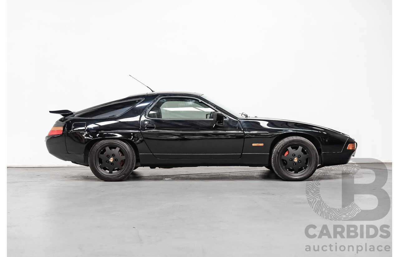 1/1985 Porsche 928 S  2d Coupe Black 4.7L V8