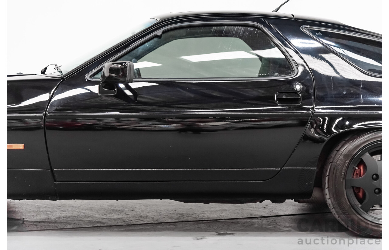 1/1985 Porsche 928 S  2d Coupe Black 4.7L V8
