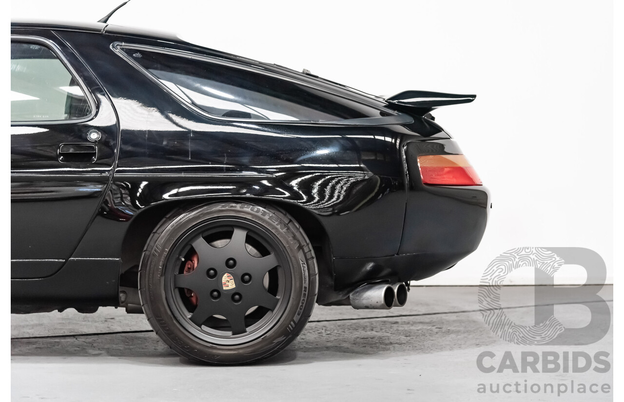 1/1985 Porsche 928 S  2d Coupe Black 4.7L V8