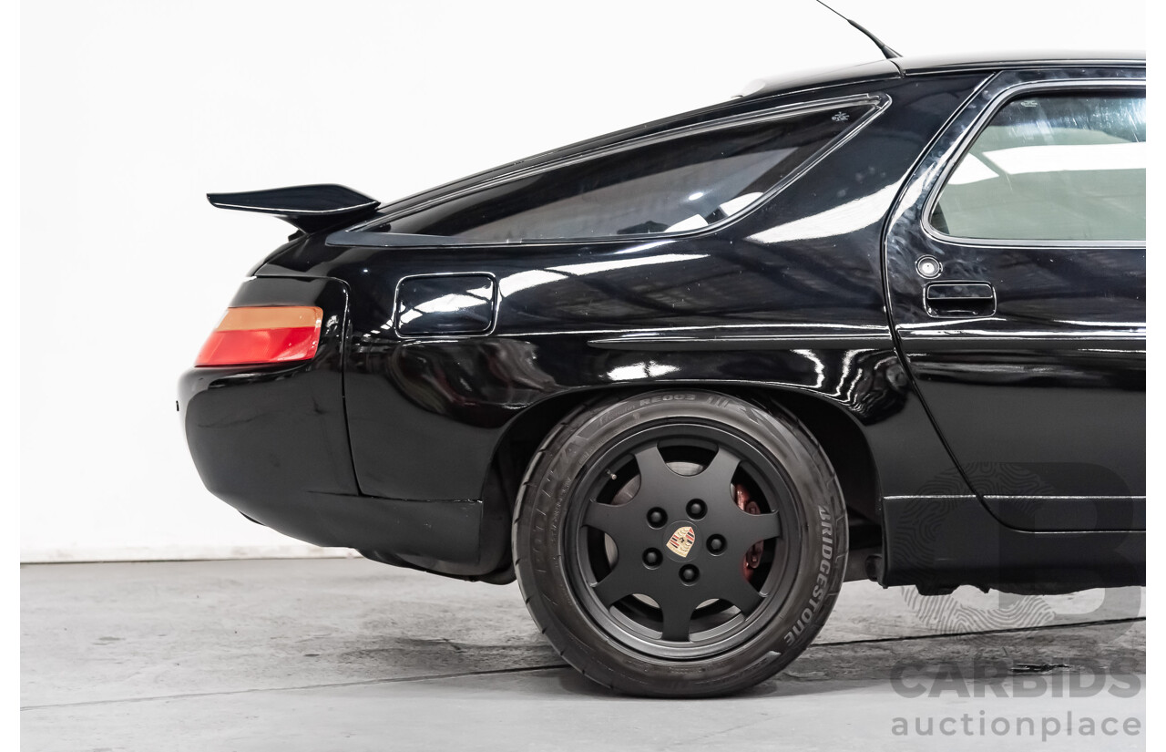 1/1985 Porsche 928 S  2d Coupe Black 4.7L V8