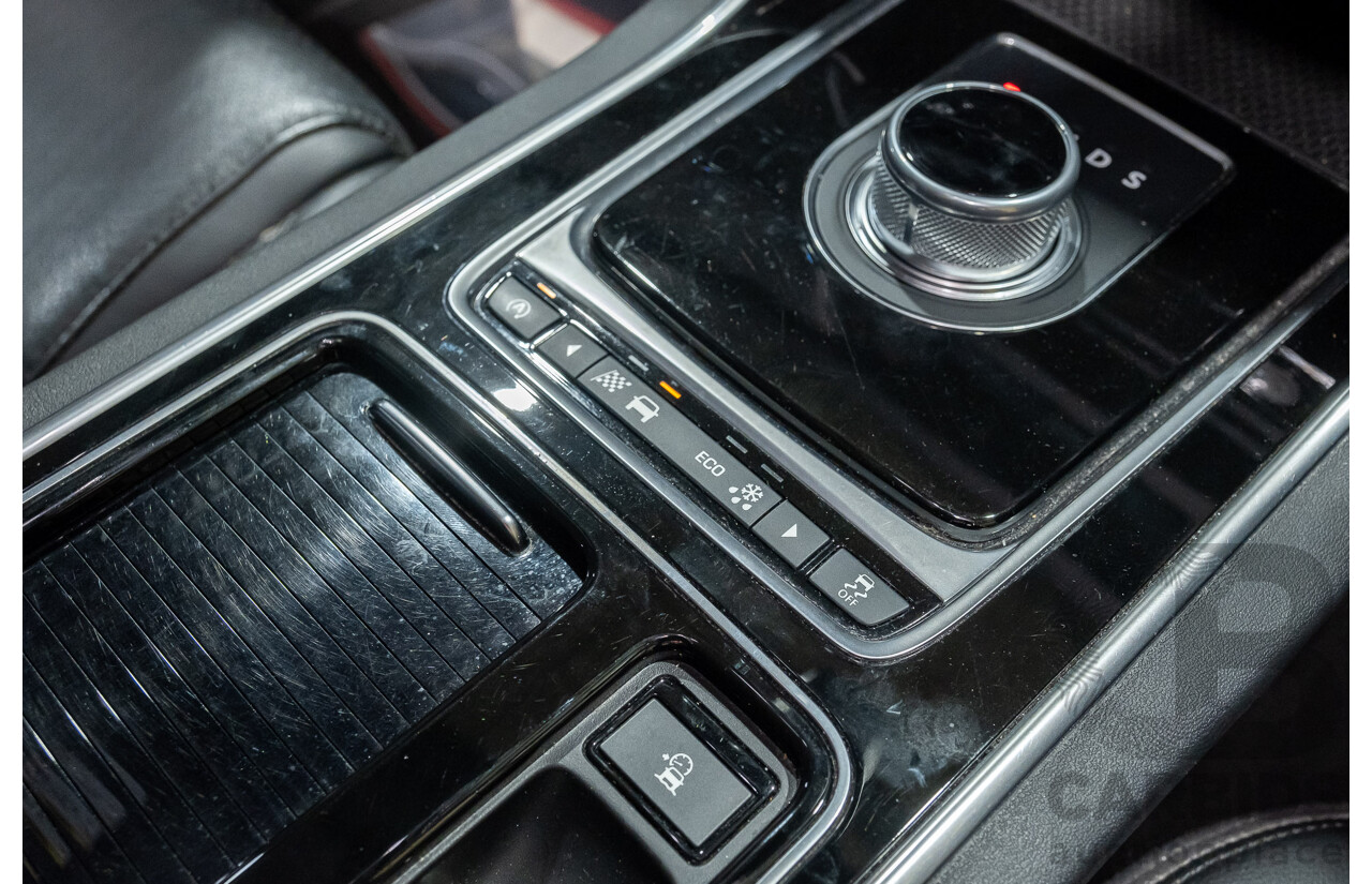 3/2016 Jaguar XF X260 Sedan - White - 2016