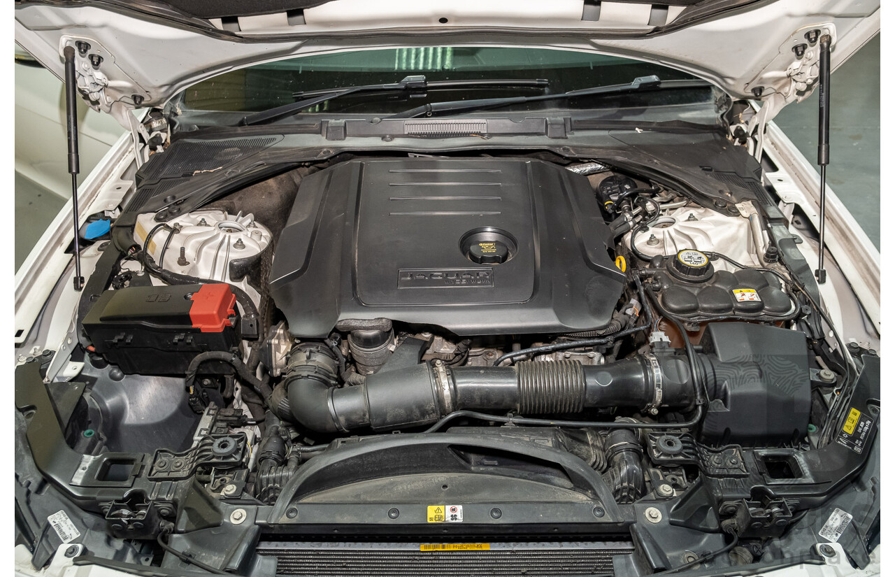 3/2016 Jaguar XF X260 Sedan - White - 2016