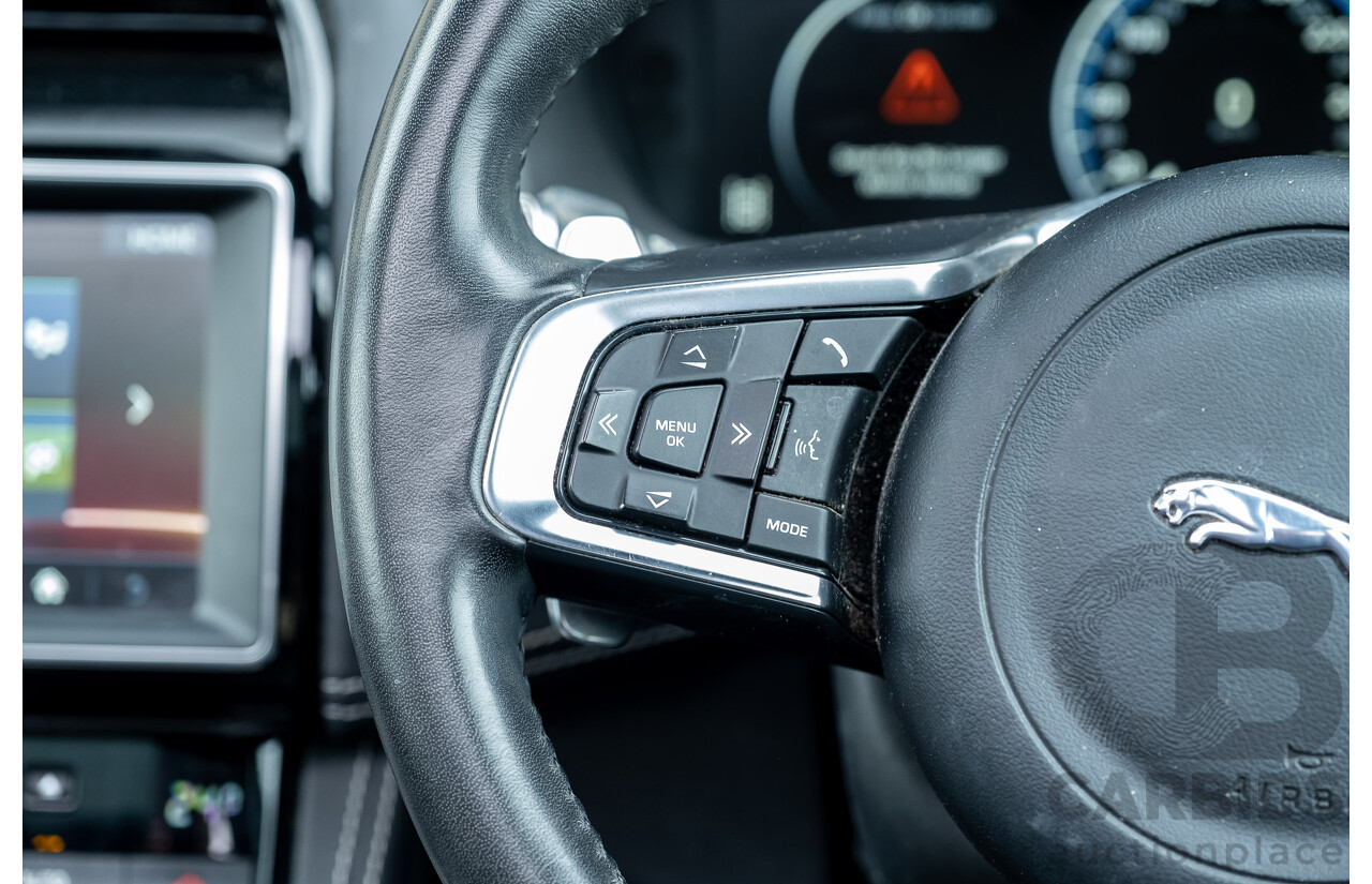 3/2017 Jaguar F-Pace 30d S (AWD) X761 4d Wagon Ultimate Black Turbo Diesel V6 3.0L