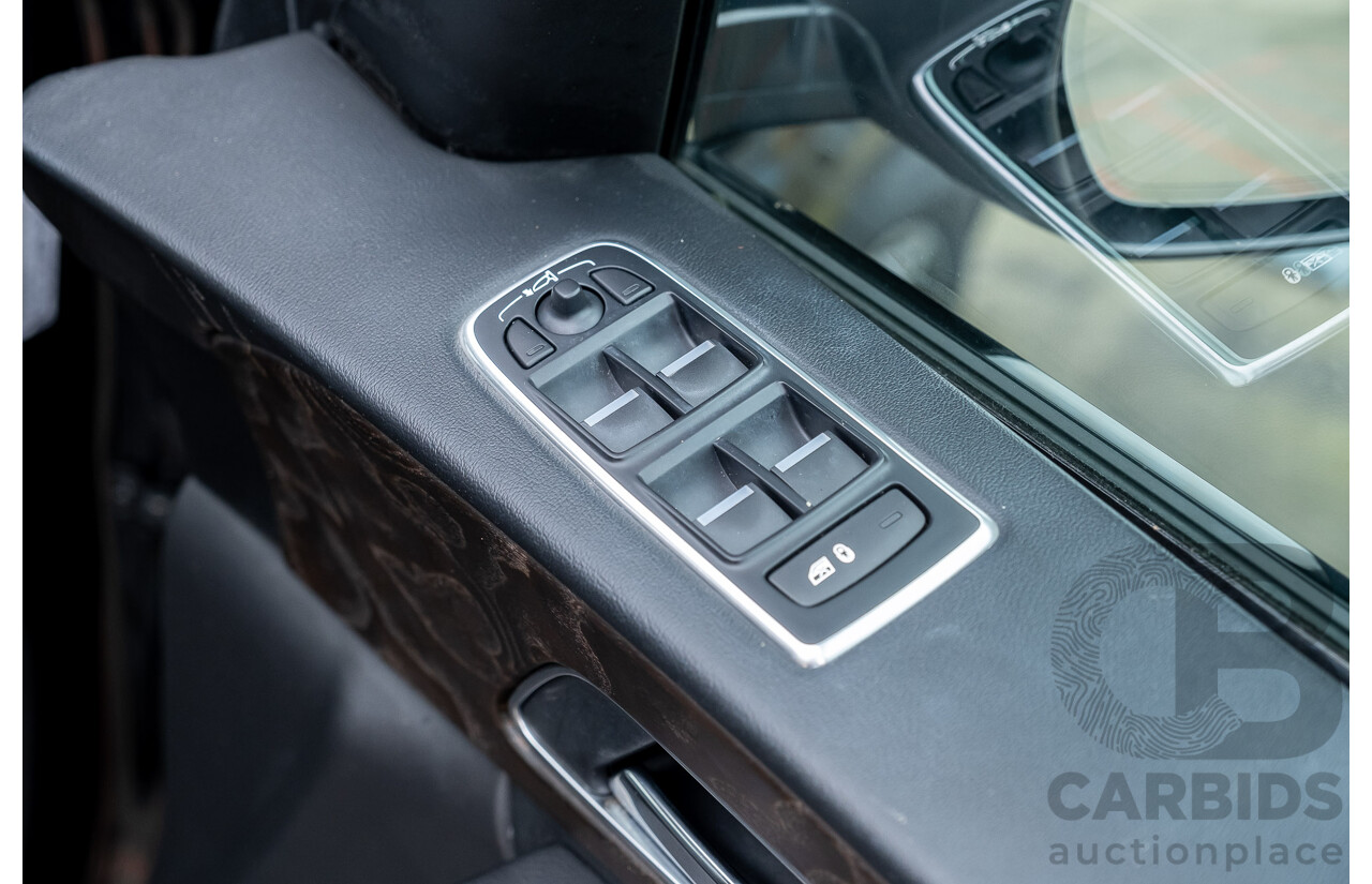 3/2017 Jaguar F-Pace 30d S (AWD) X761 4d Wagon Ultimate Black Turbo Diesel V6 3.0L