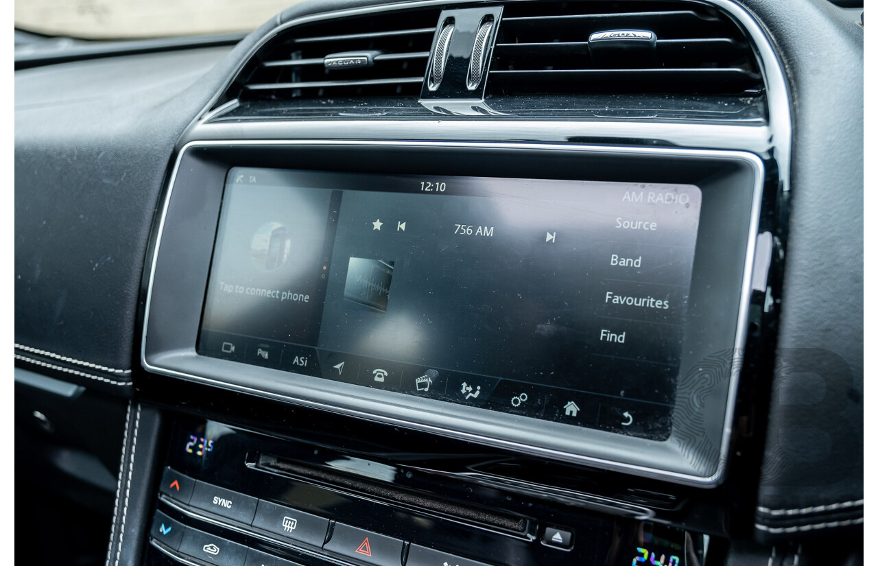 3/2017 Jaguar F-Pace 30d S (AWD) X761 4d Wagon Ultimate Black Turbo Diesel V6 3.0L