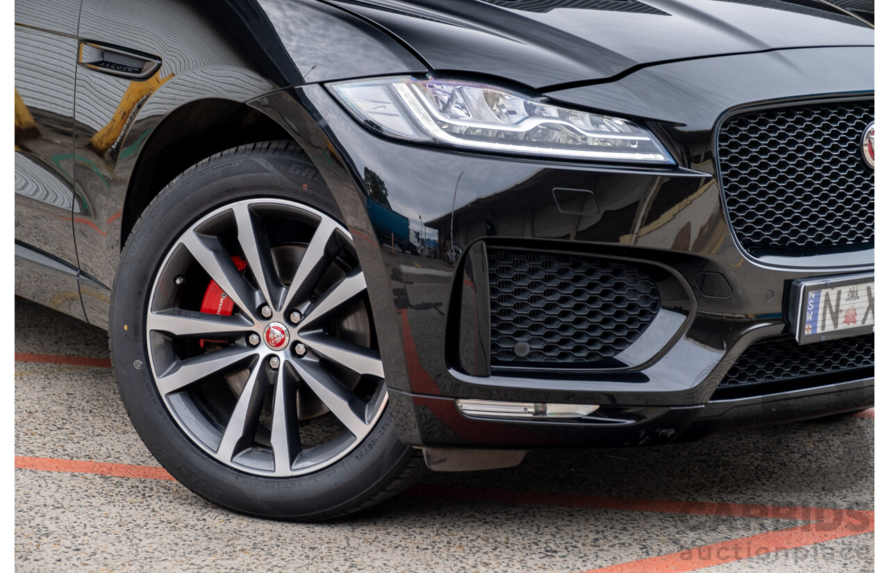 3/2017 Jaguar F-Pace 30d S (AWD) X761 4d Wagon Ultimate Black Turbo Diesel V6 3.0L