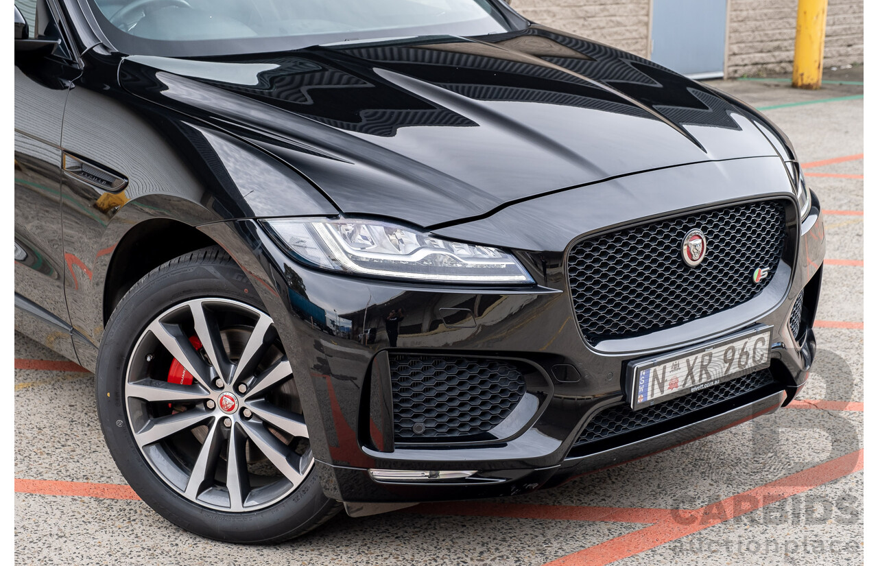 3/2017 Jaguar F-Pace 30d S (AWD) X761 4d Wagon Ultimate Black Turbo Diesel V6 3.0L