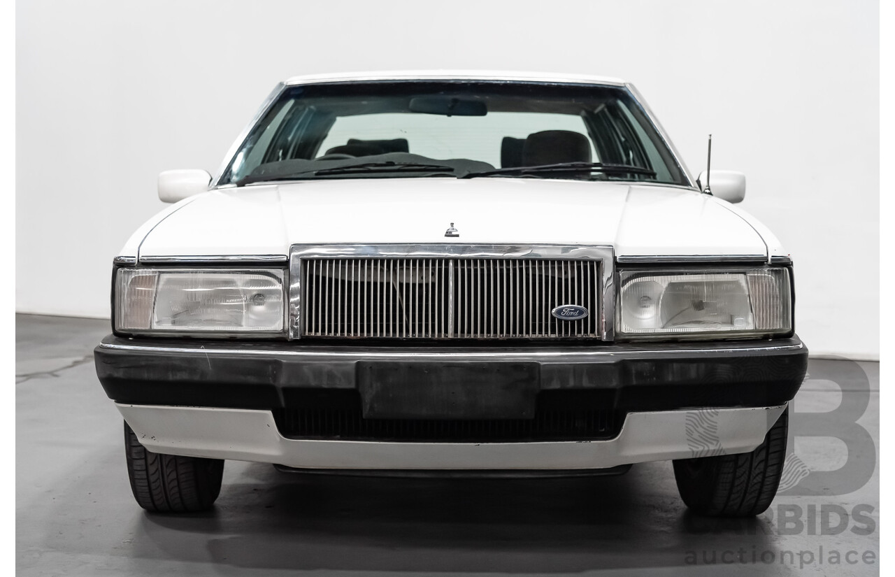 9/1987 Ford LTD  FE 4d Sedan White 4.0L