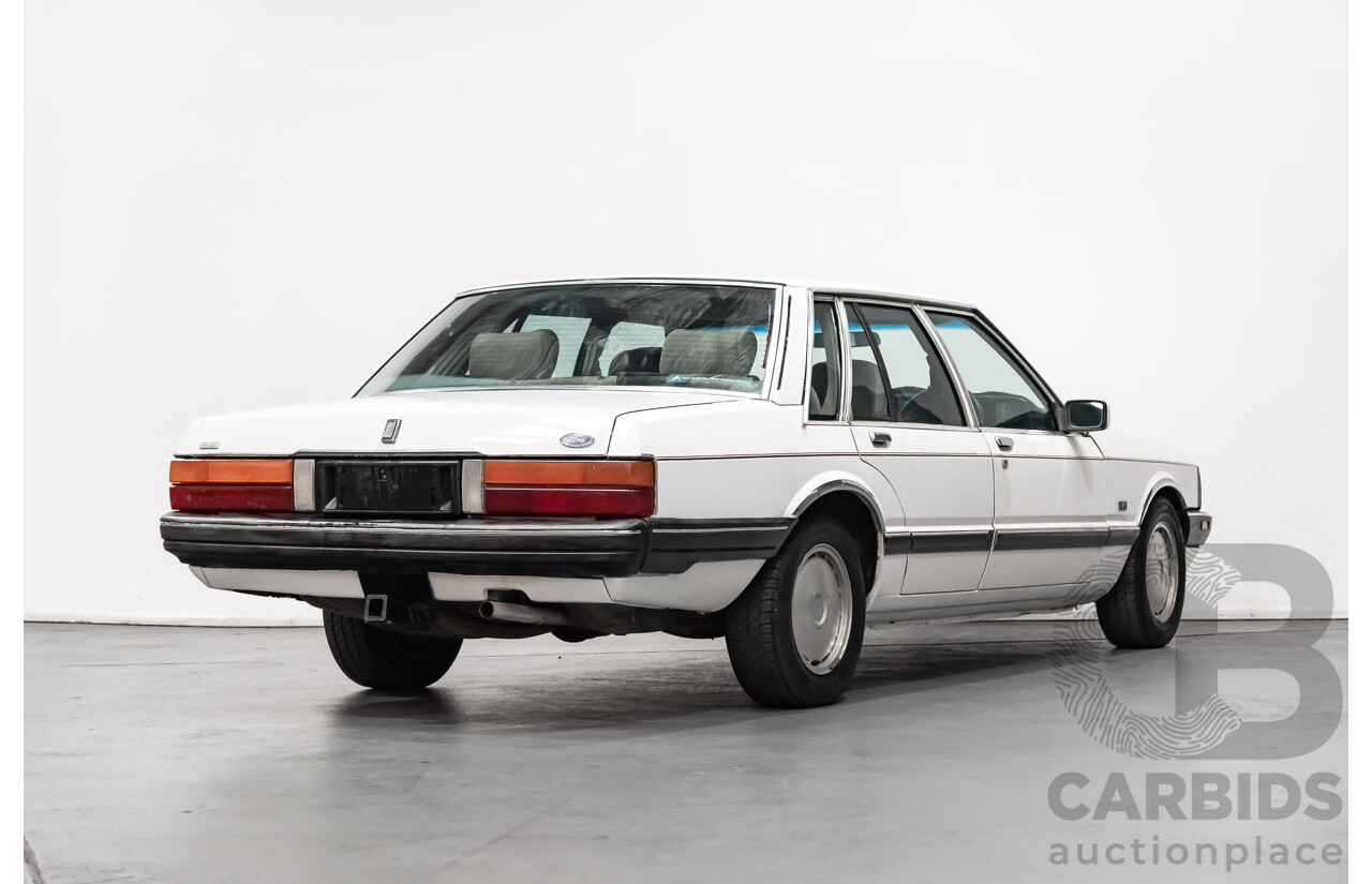 9/1987 Ford LTD  FE 4d Sedan White 4.0L