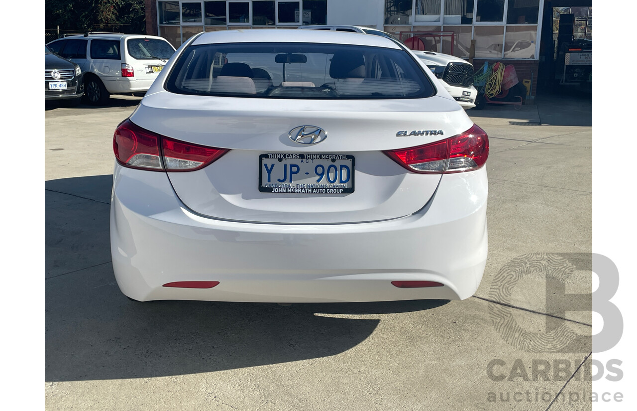 8/2013 Hyundai Elantra Active MD2 4d Sedan White 1.8L