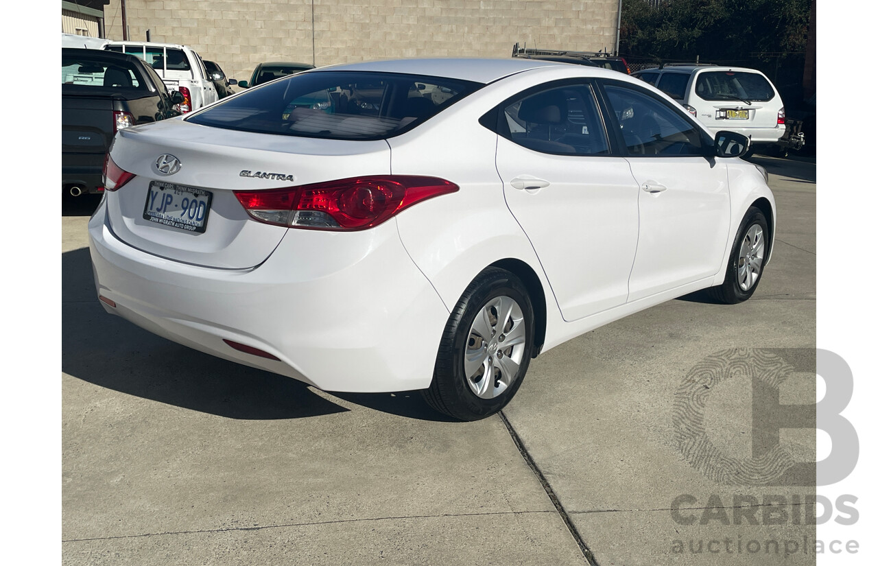 8/2013 Hyundai Elantra Active MD2 4d Sedan White 1.8L