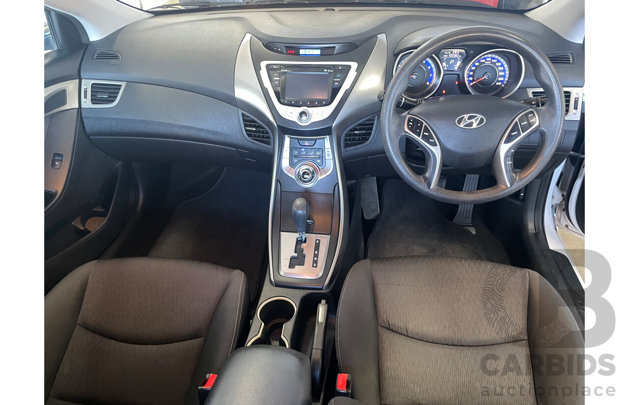 8/2013 Hyundai Elantra Active MD2 4d Sedan White 1.8L