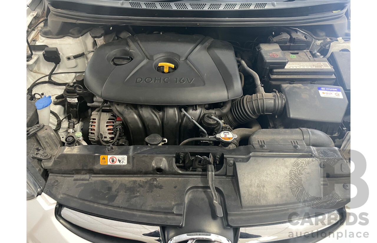 8/2013 Hyundai Elantra Active MD2 4d Sedan White 1.8L