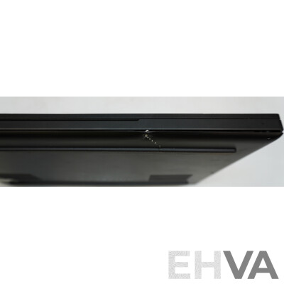 Razer Blade 15 (RZ209-0205E75) Intel Core I7 (8750H) 2.60GHz-5.00GHz 6-Core CPU  15-Inch Gaming Laptop