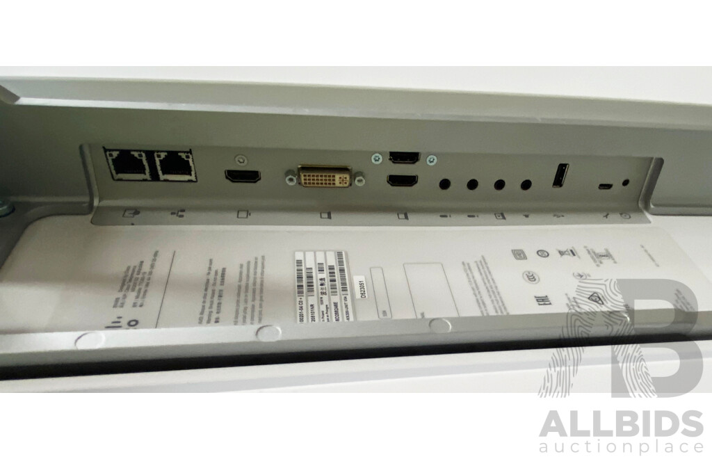 Cisco Telepresence (TTC60-19) MX300 G2 Conference Display W/ Mobile Stand