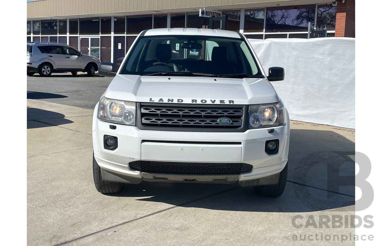 8/2011 Land Rover Freelander 2 XS (4x4) LF MY11 4d Wagon White 2.2L