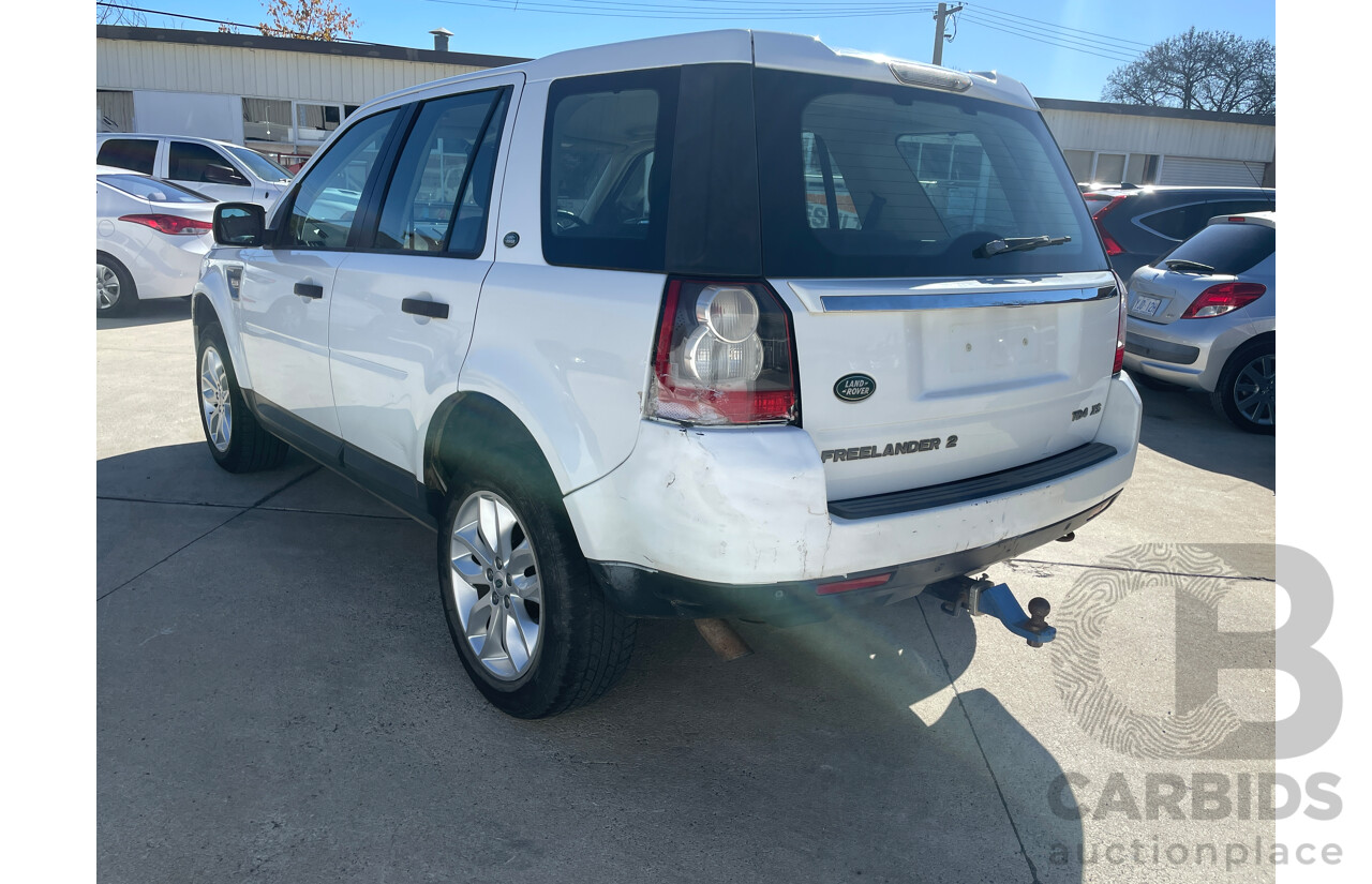 8/2011 Land Rover Freelander 2 XS (4x4) LF MY11 4d Wagon White 2.2L