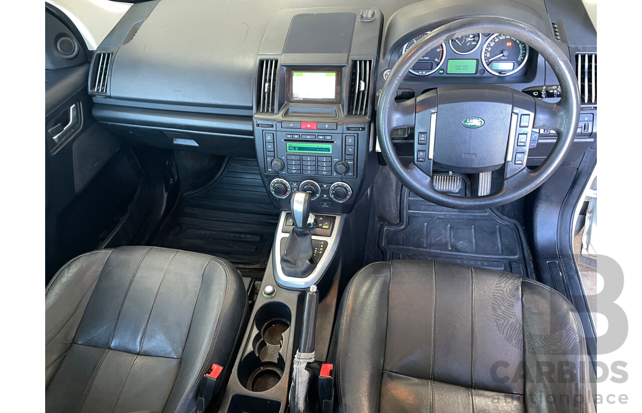 8/2011 Land Rover Freelander 2 XS (4x4) LF MY11 4d Wagon White 2.2L