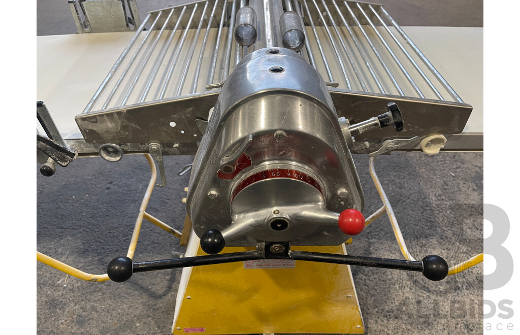 Seewer Rondo Automatic Freestanding Dough Pastry Sheeter