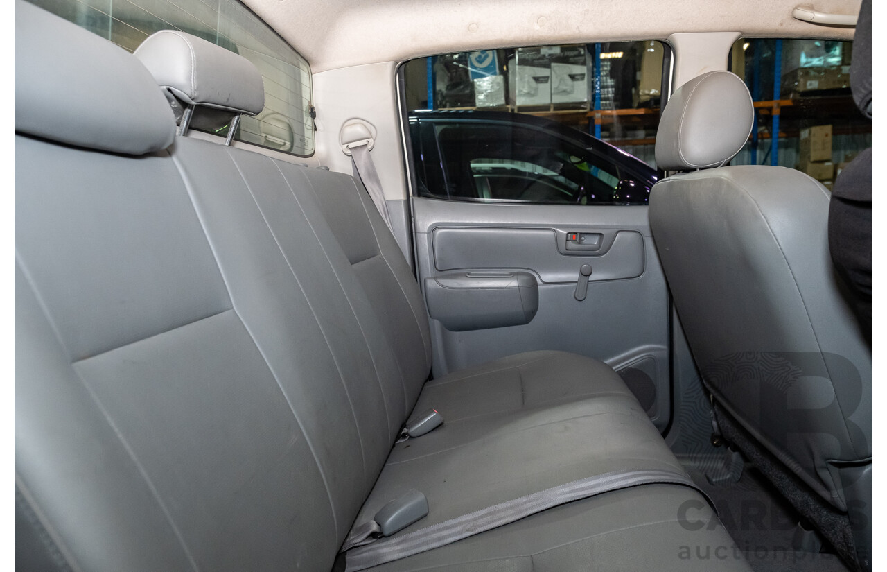 3/2005 Toyota Hilux  RZN149R Dual Cab P/Up Workmate White 2.7L