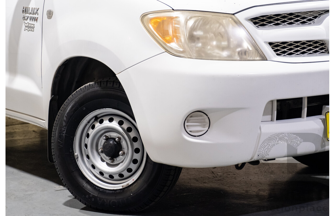 3/2005 Toyota Hilux  RZN149R Dual Cab P/Up Workmate White 2.7L