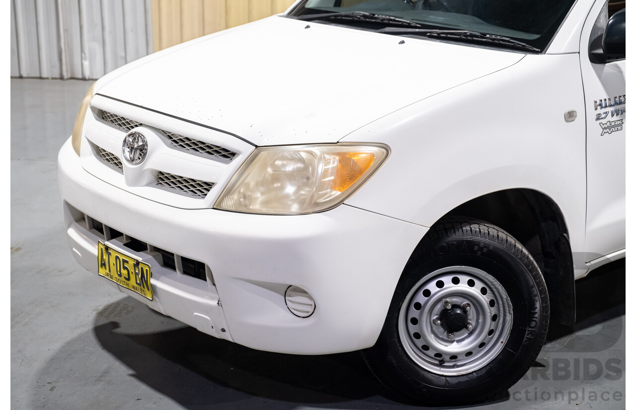 3/2005 Toyota Hilux  RZN149R Dual Cab P/Up Workmate White 2.7L
