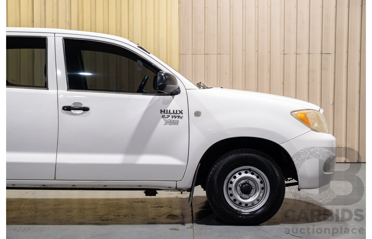 3/2005 Toyota Hilux  RZN149R Dual Cab P/Up Workmate White 2.7L