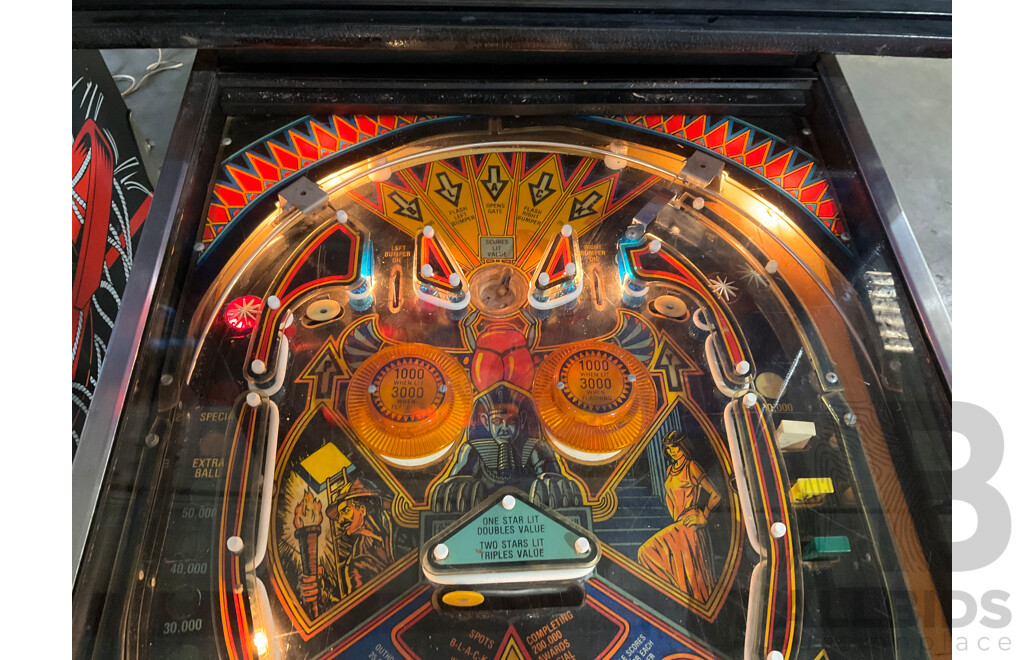 BLACK PYRAMID (BALLY) Pinball Machine