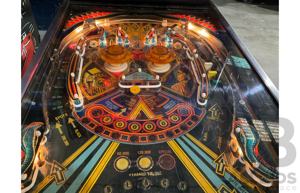 BLACK PYRAMID (BALLY) Pinball Machine