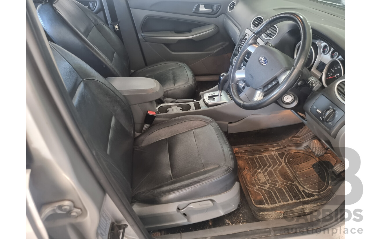 11/2010 Ford Focus Zetec LV MY11 5d Hatchback Silver 2.0L