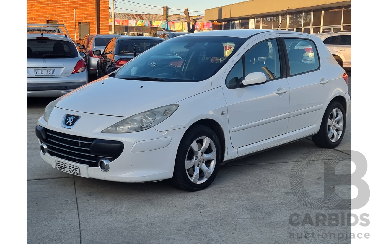 3/2007 Peugeot 307 XSE HDi 2.0 MY06 UPGRADE 5d Hatchback White 2.0L