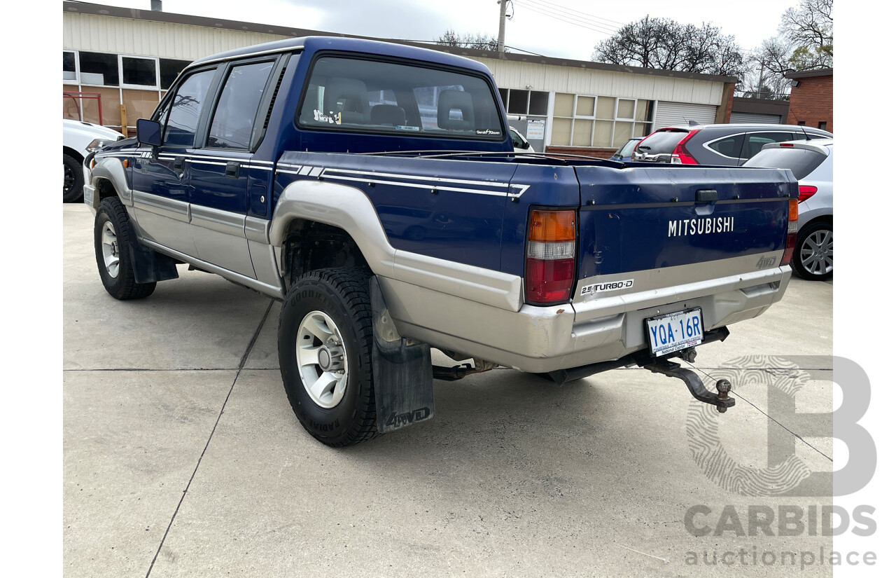 8/1993 Mitsubishi Triton (4x4) MJ Double Cab Utility Blue / Silver 2.5L