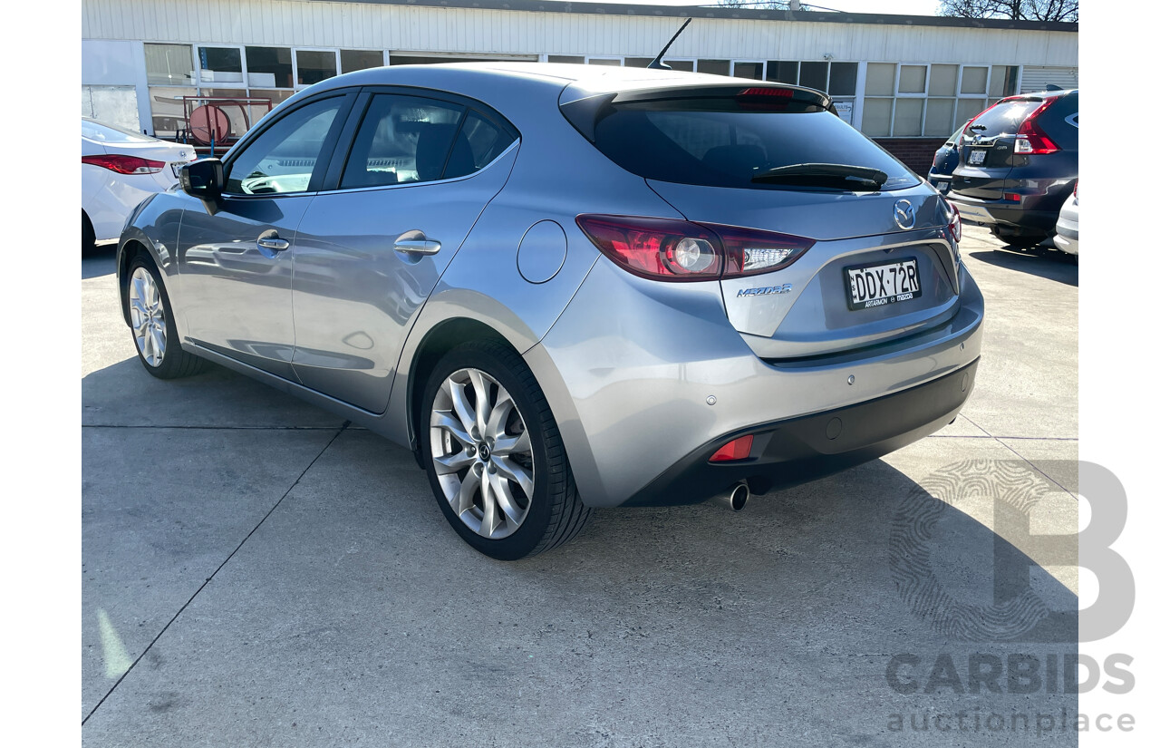 12/2015 Mazda Mazda3 SP25 BM MY15 5d Hatchback Silver 2.5L