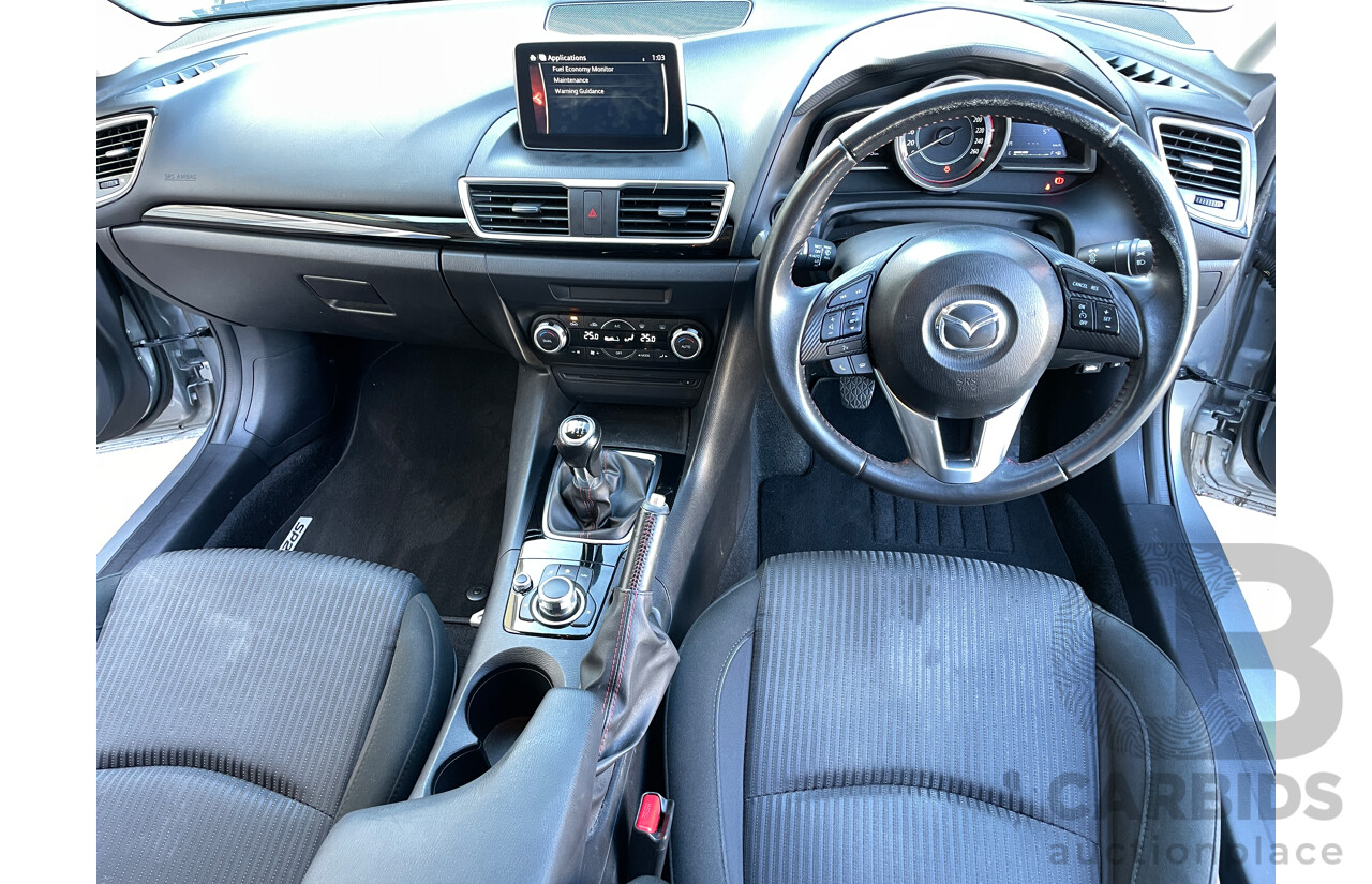 12/2015 Mazda Mazda3 SP25 BM MY15 5d Hatchback Silver 2.5L