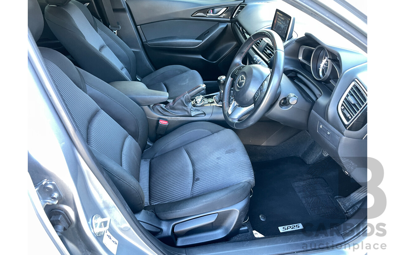 12/2015 Mazda Mazda3 SP25 BM MY15 5d Hatchback Silver 2.5L