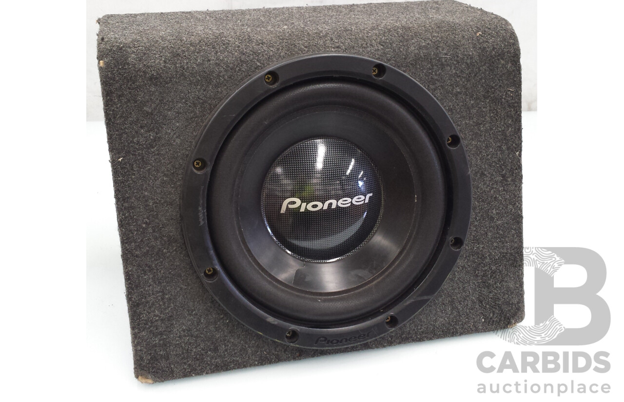 Pioneer 10 Inch Subwoofer in Speaker Box with JVC 800 Watt Power Amplifier