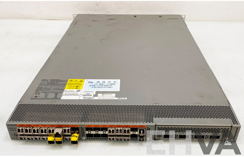 Cisco (N5K-5548UP) Nexus 5500 Series 32-Port SFP+ Switch