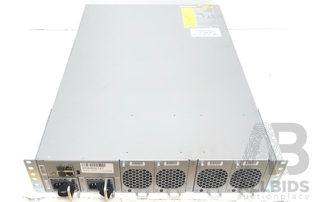 Cisco (N5K-C5596UP) Nexus 5596UP Switch
