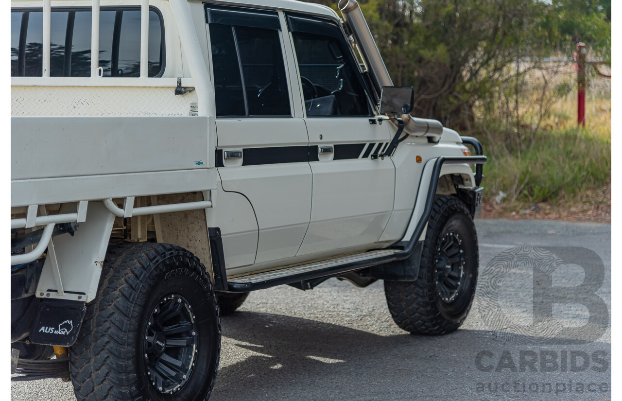 3/2015 Toyota Landcruiser GXL (4x4) VDJ79R Double C/Chas White 4.5L Turbo Diesel V8
