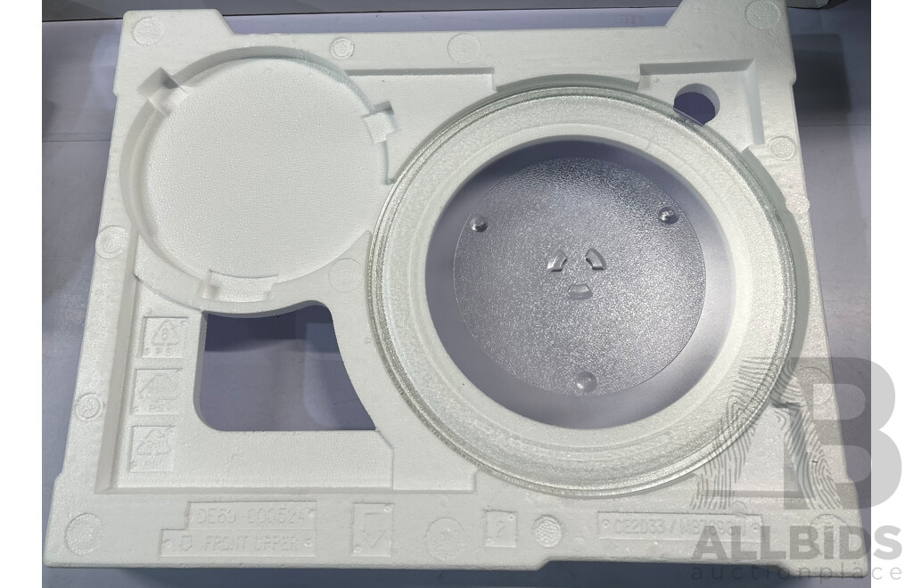 Samsung (MW5100J) Microwave Oven - ORP $299.00