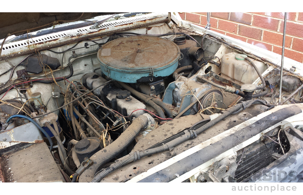 8/1981 Nissan Patrol Deluxe (4x4) Diesel 4d Wagon White 3.2L
