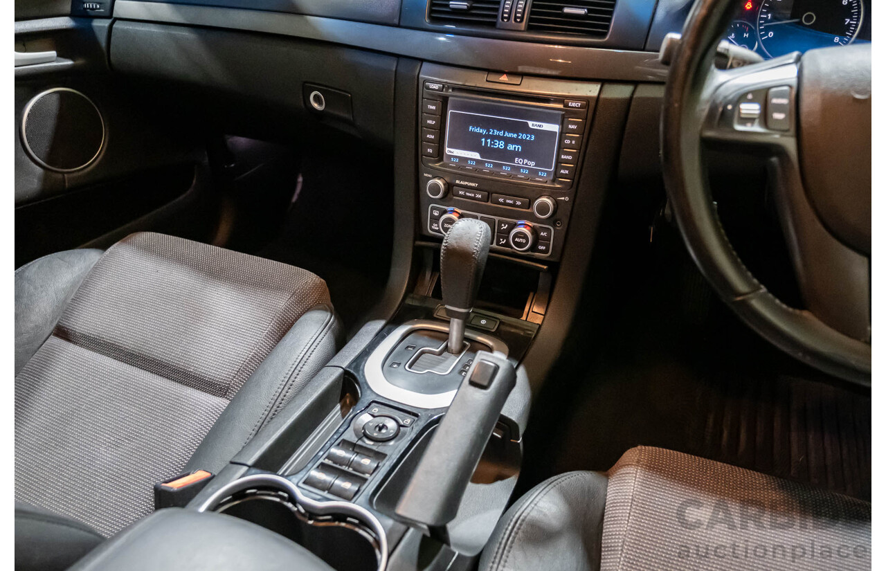 4/2007 Holden Calais V VE 4d Sedan White V6 3.6L