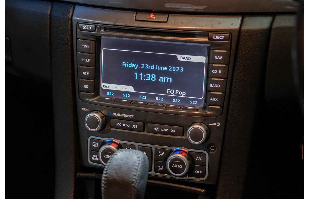 4/2007 Holden Calais V VE 4d Sedan White V6 3.6L