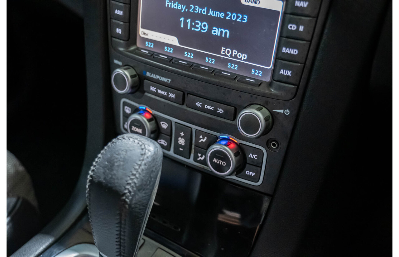 4/2007 Holden Calais V VE 4d Sedan White V6 3.6L