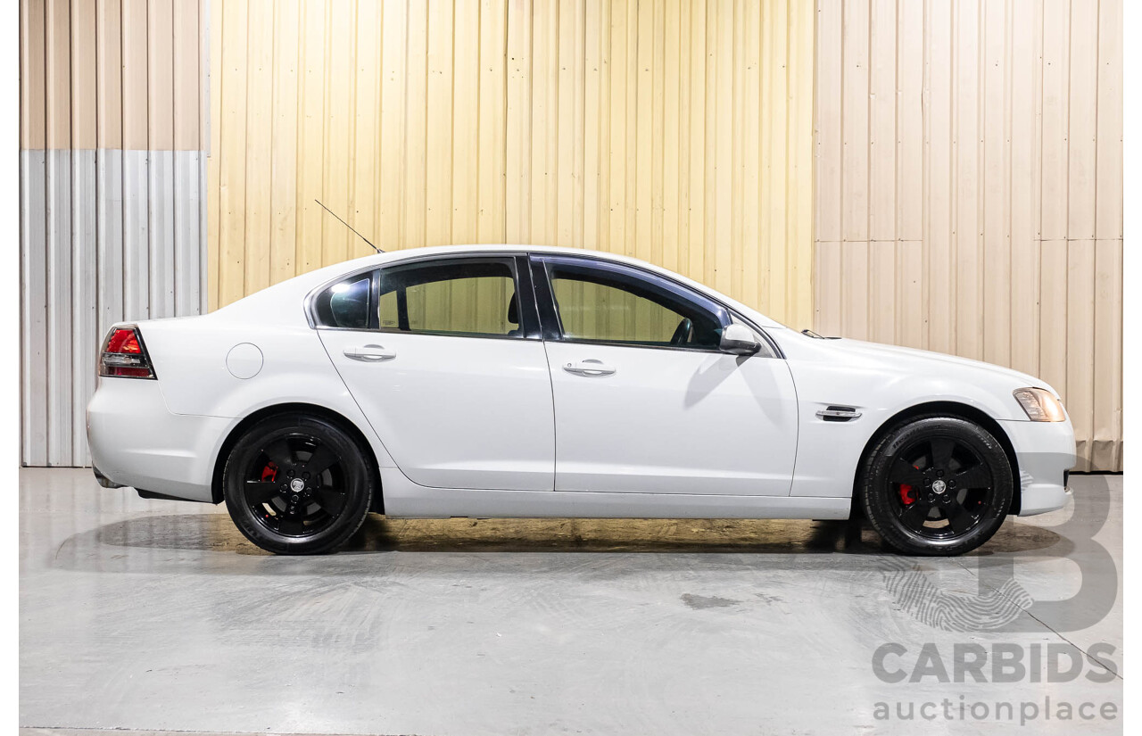 4/2007 Holden Calais V VE 4d Sedan White V6 3.6L