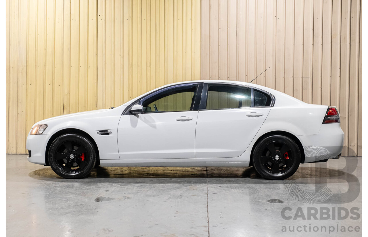 4/2007 Holden Calais V VE 4d Sedan White V6 3.6L