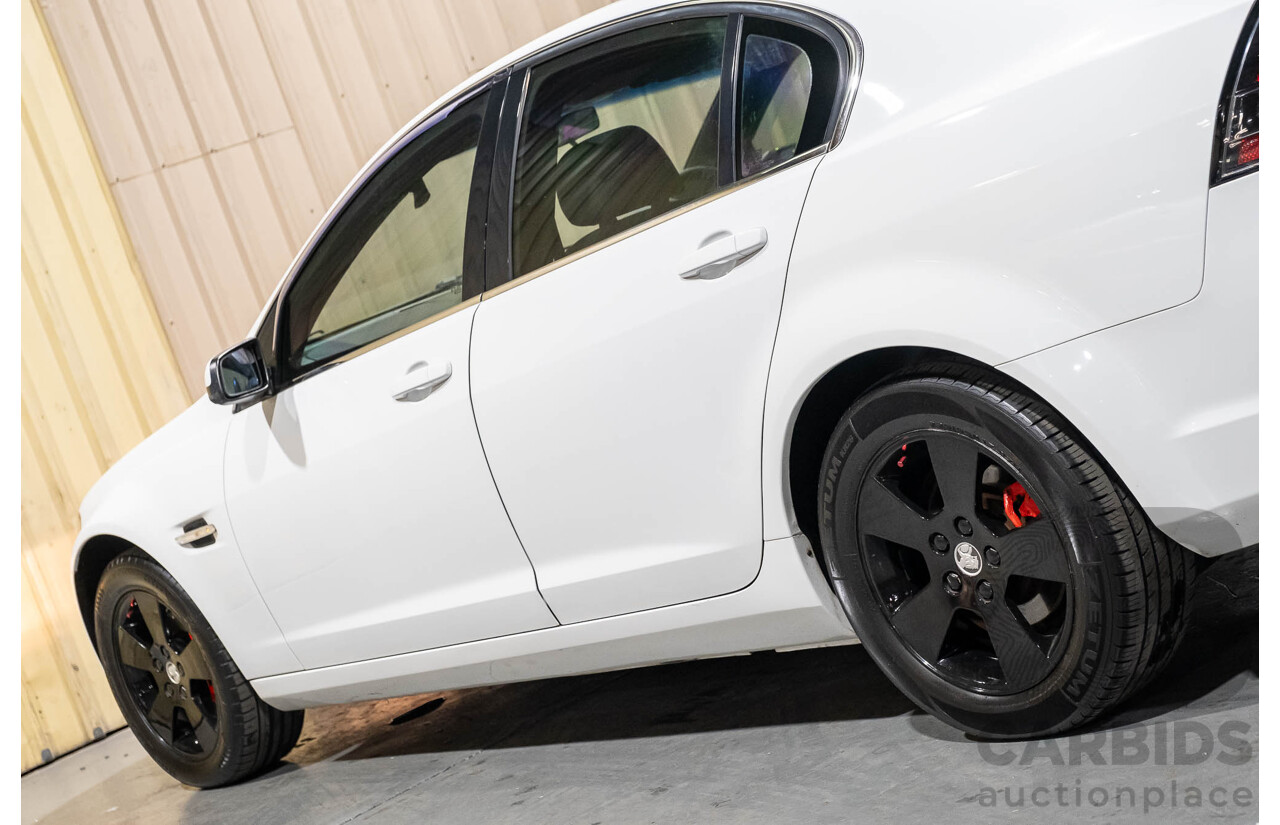4/2007 Holden Calais V VE 4d Sedan White V6 3.6L