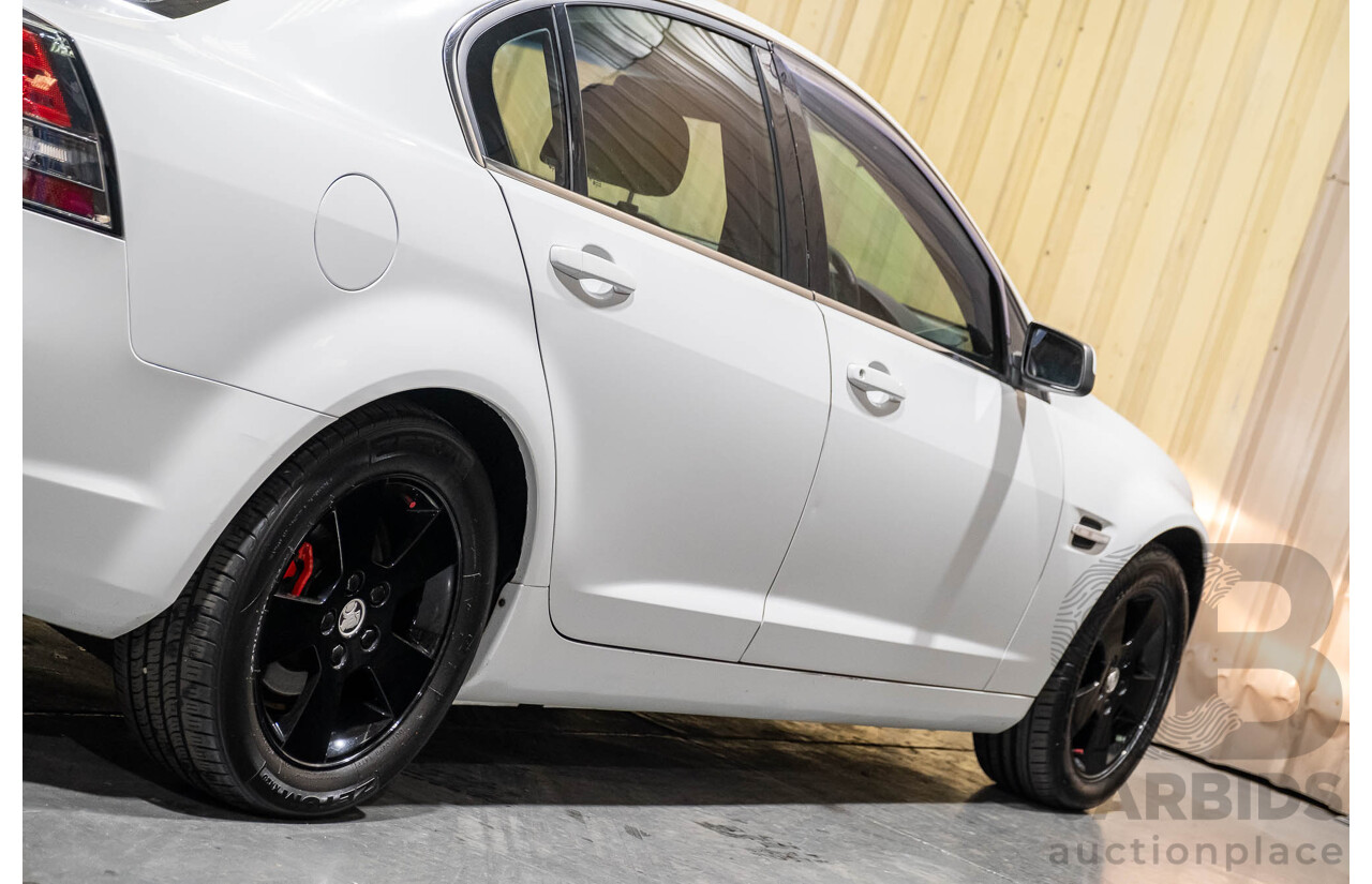 4/2007 Holden Calais V VE 4d Sedan White V6 3.6L