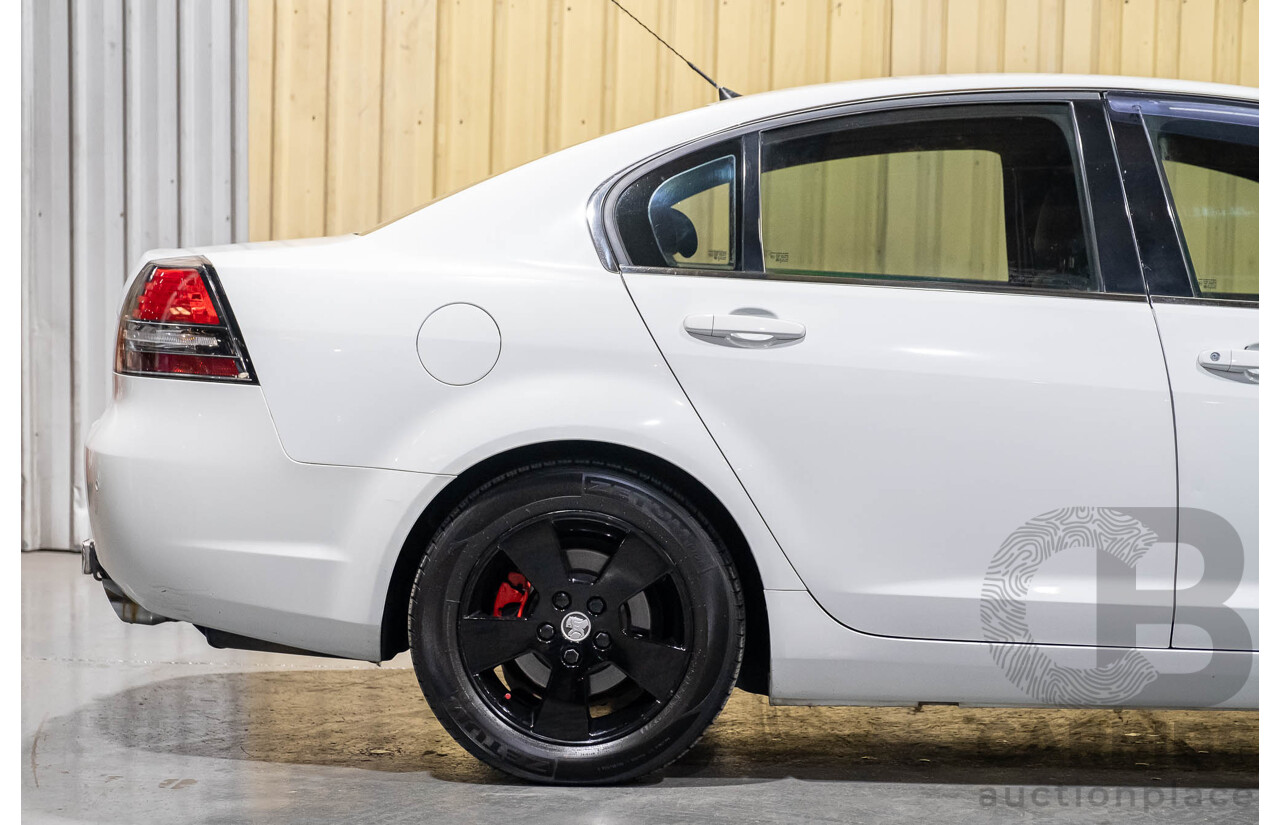 4/2007 Holden Calais V VE 4d Sedan White V6 3.6L
