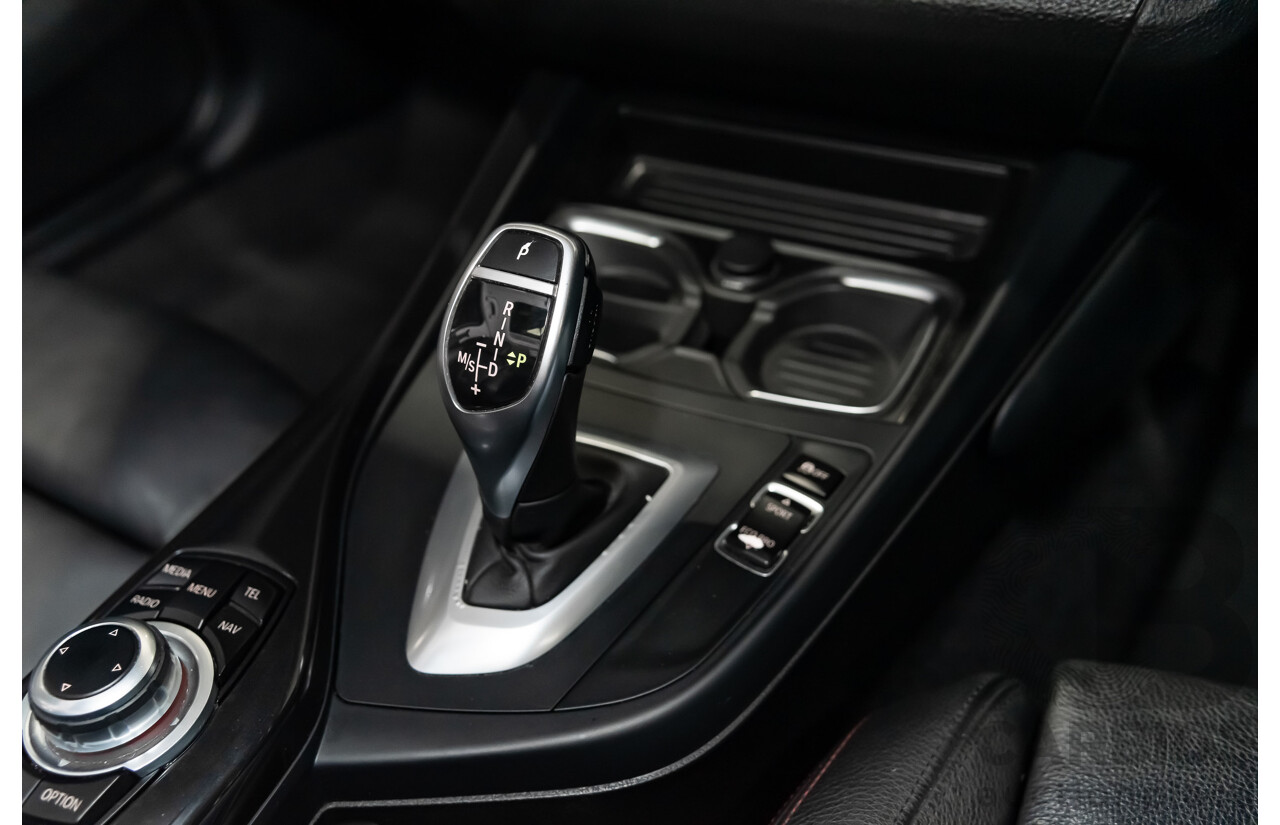 4/2014 Bmw 1 25i Sportline F20 MY14 5d Hatchback Black 2.0L